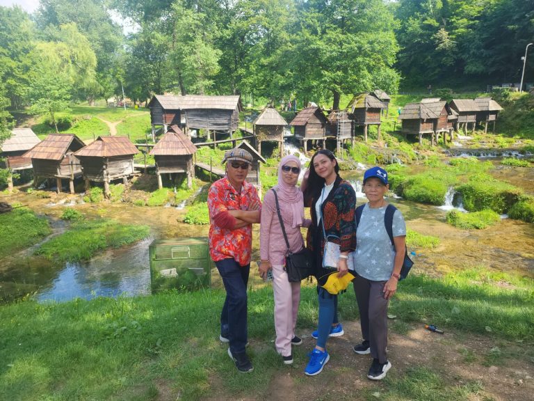 Jom Jelajah Benua customers in Balkan