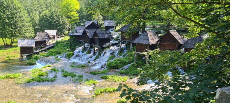 Jom Jelajah Benua customers in Balkan