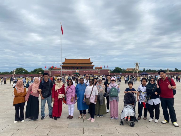 Jom Jelajah Benua customers in Beijing – Inner Mongolia