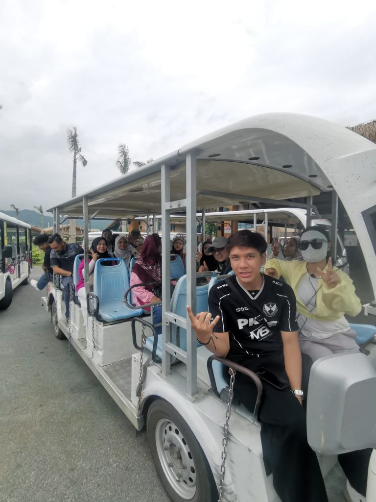 Jom Jelajah Benua customers in Hainan