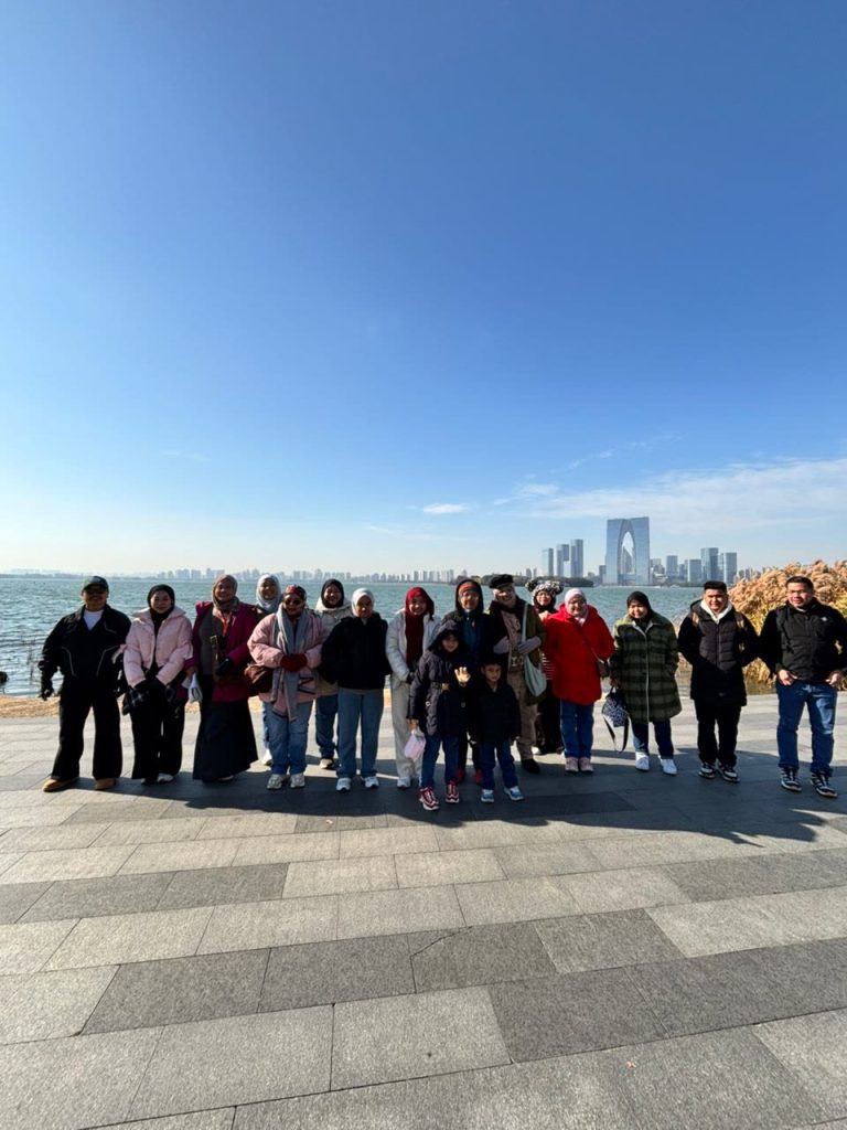 Jom Jelajah Benua customers in Shanghai