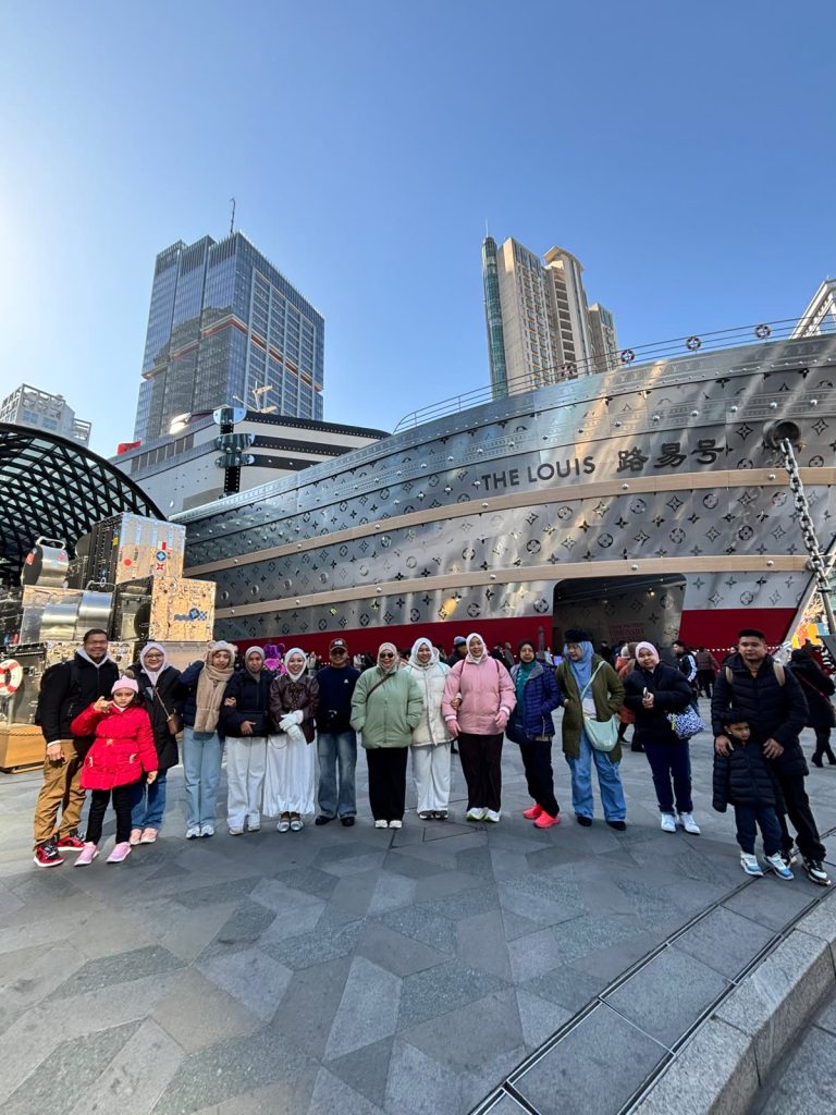 Jom Jelajah Benua customers in Shanghai