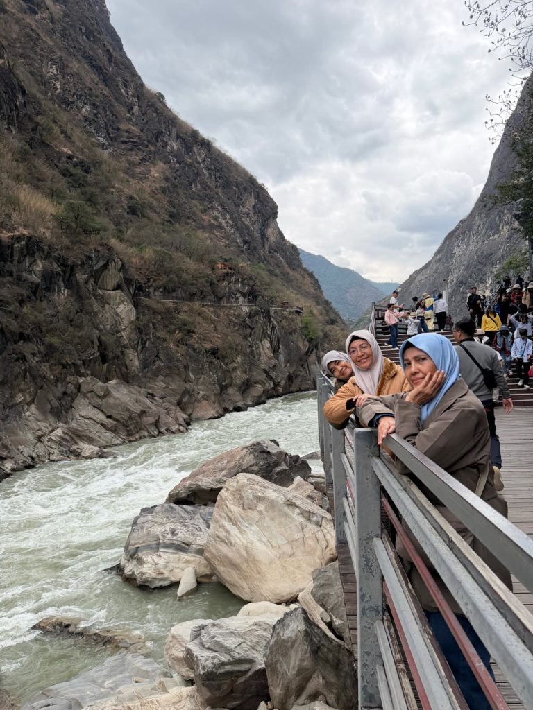 Jom Jelajah Benua customers in Yunnan