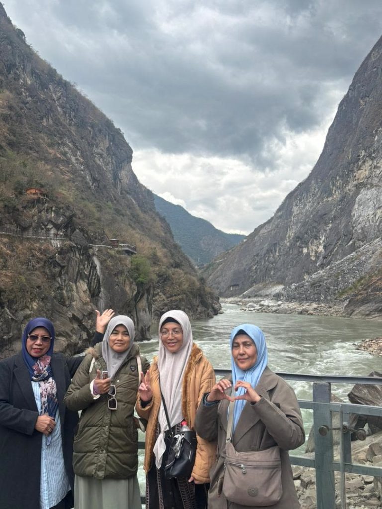 Jom Jelajah Benua customers in Yunnan