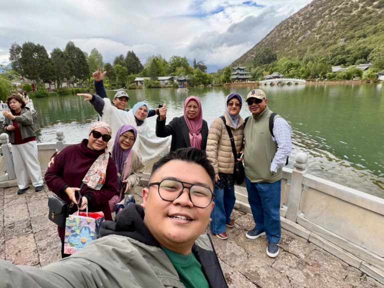 Jom Jelajah Benua customers in Yunnan