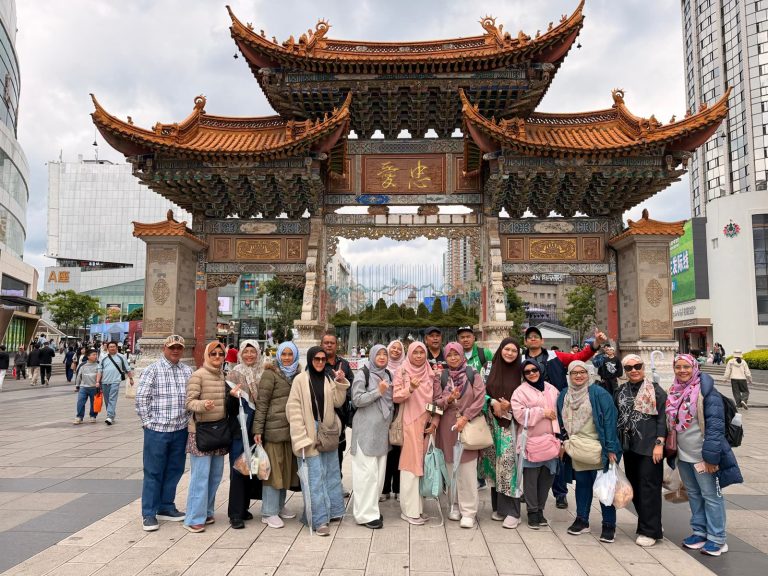 Jom Jelajah Benua customers in Yunnan