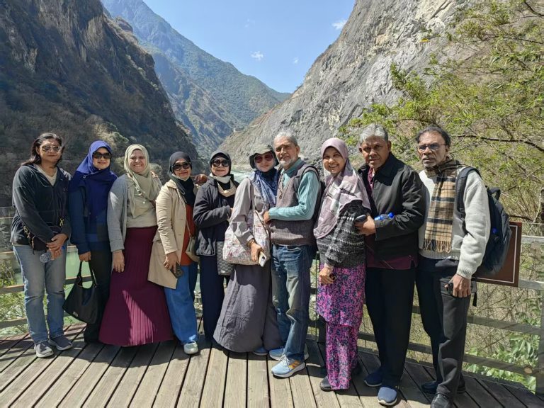 Jom Jelajah Benua customers in Yunnan