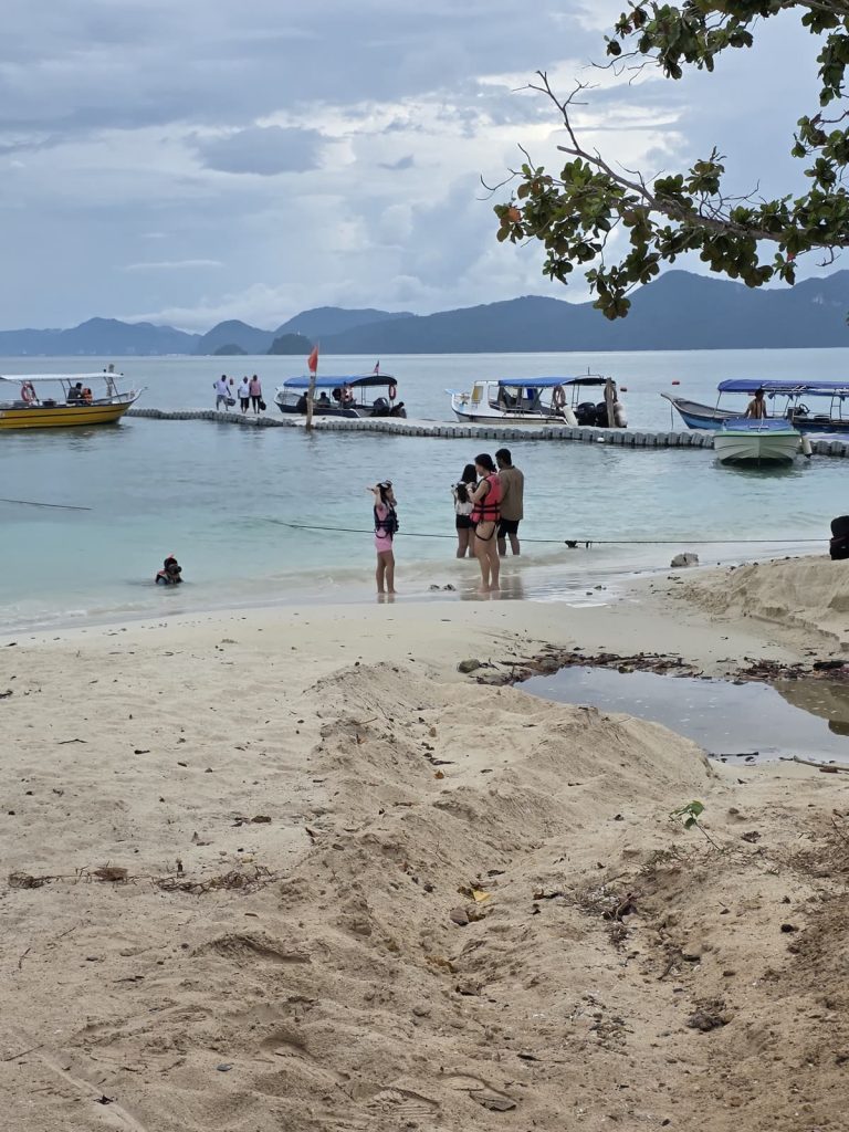 Jom Jelajah Benua customers in Langkawi