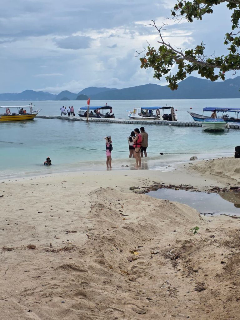 Jom Jelajah Benua customers in Langkawi