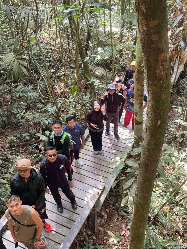 Jom Jelajah Benua customers in Taman Negara