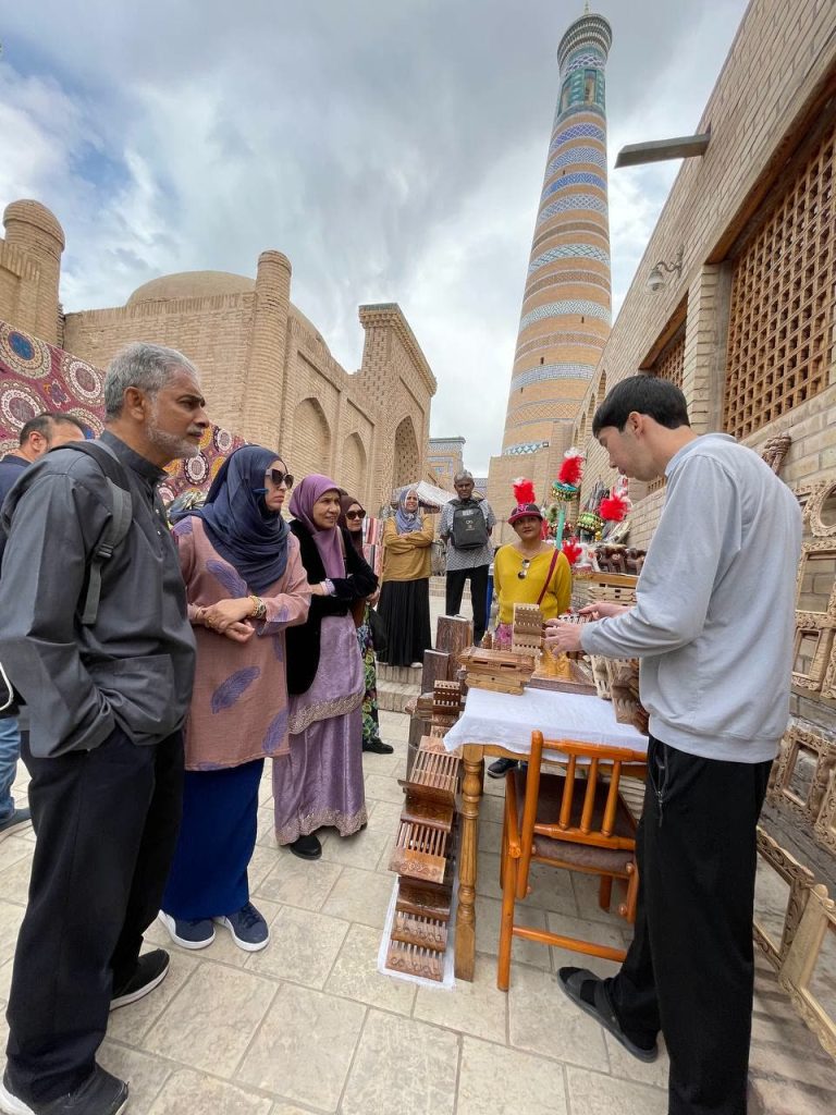 Jom Jelajah Benua customers in Uzbekistan
