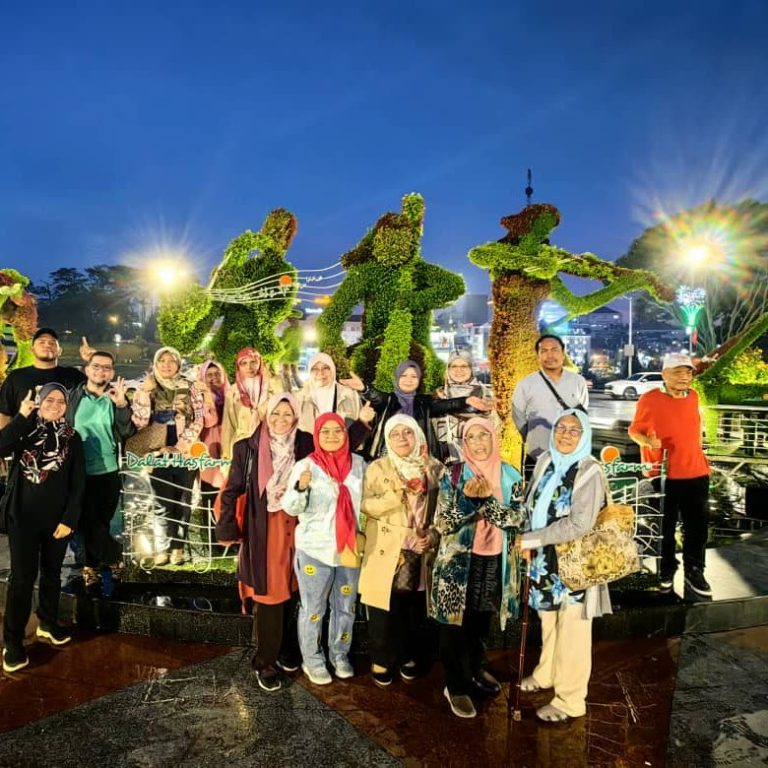 Jom Jelajah Benua customers in Dalat – Mui Ne – Ho Chi Minh