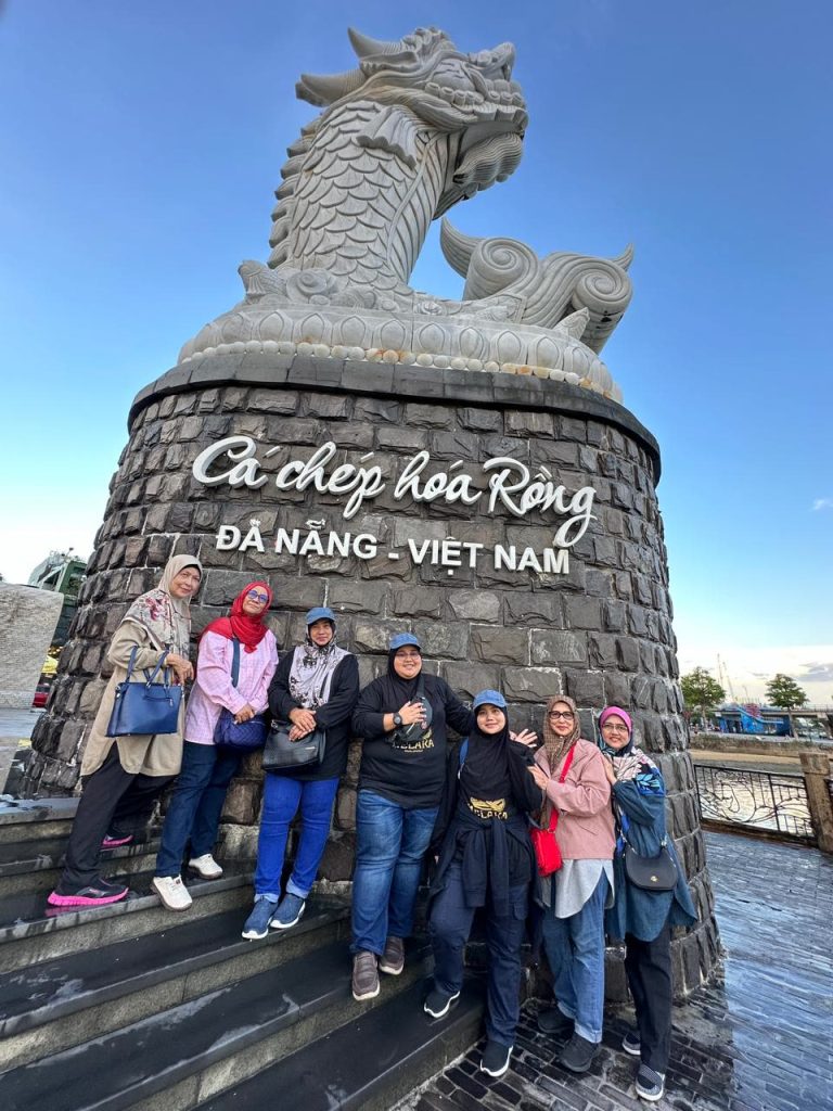 Jom Jelajah Benua customers in Danang – Hoi An – Ba Na Hills